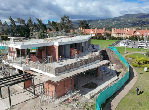 Fundición antepecho fachada